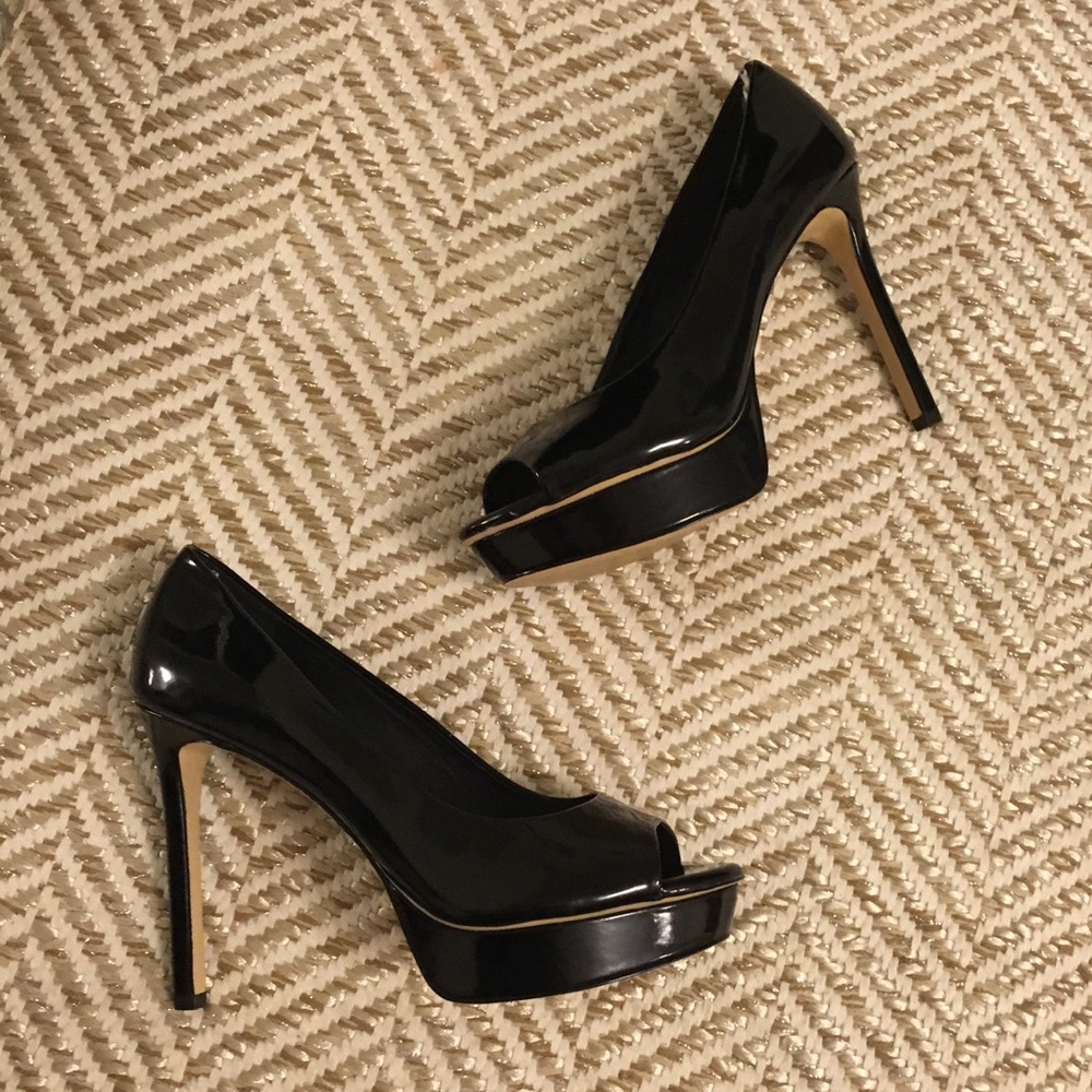 ⭐️ Gianni Bini Black Peep Toe Stilettos 7.5